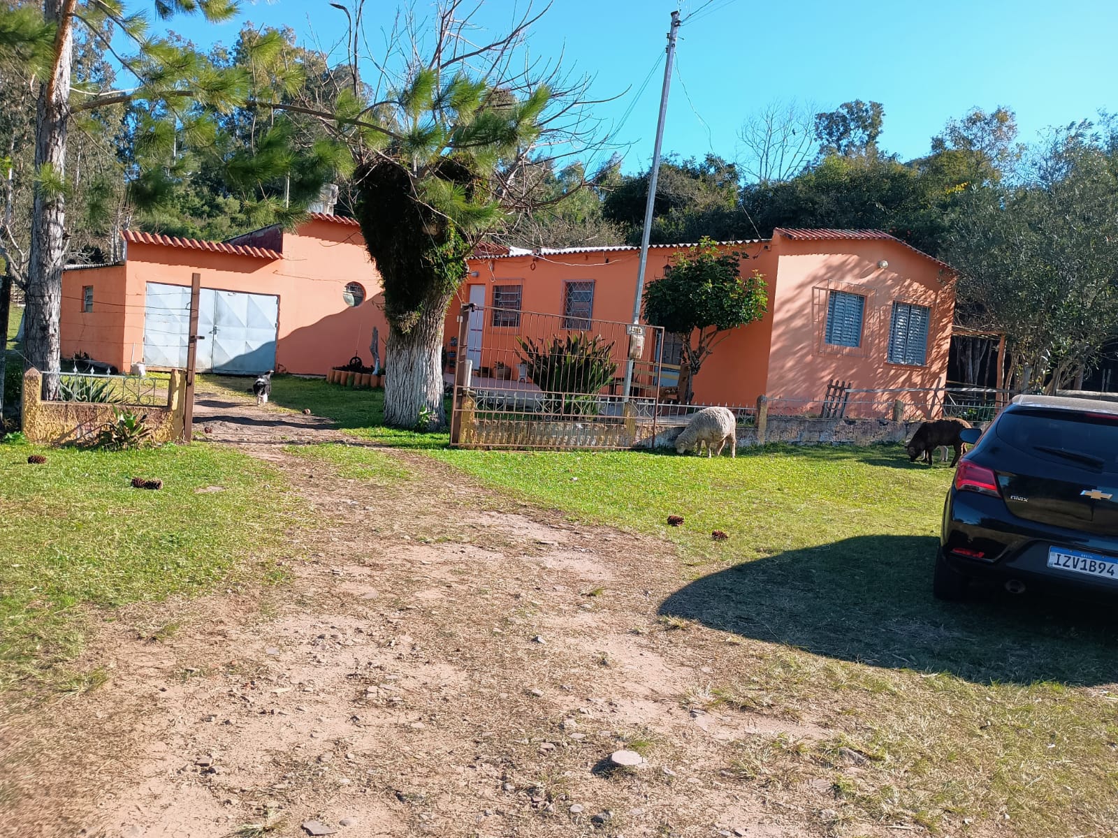 Casa em Amplo Terreno Proximo a BR 293