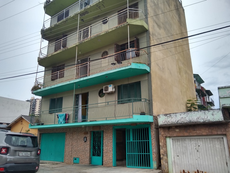 Apartamento de 3 dormitórios no Ed. Lindóia